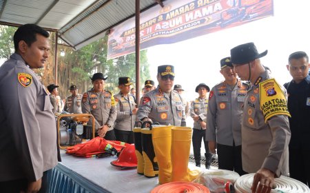 Hadapi Karhutla Gambut, Polri Perkuat Teknologi hingga Rekayasa Tata Air